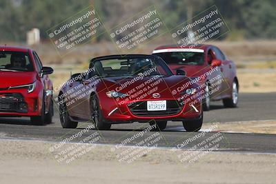 media/Sep-20-2025-Extreme Speed (Sat) [[1fcc23683c]]/Orange (Mid Intermediate)/Session 1 (Sunset)/